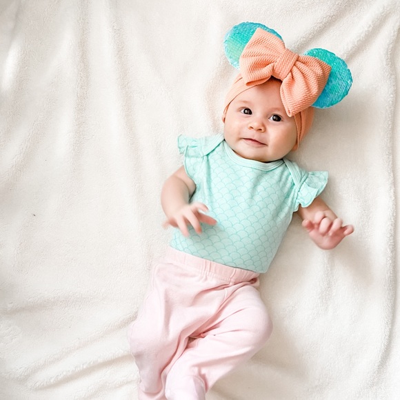 Disney inspired Minnie baby ear headband - Picture 1 of 2